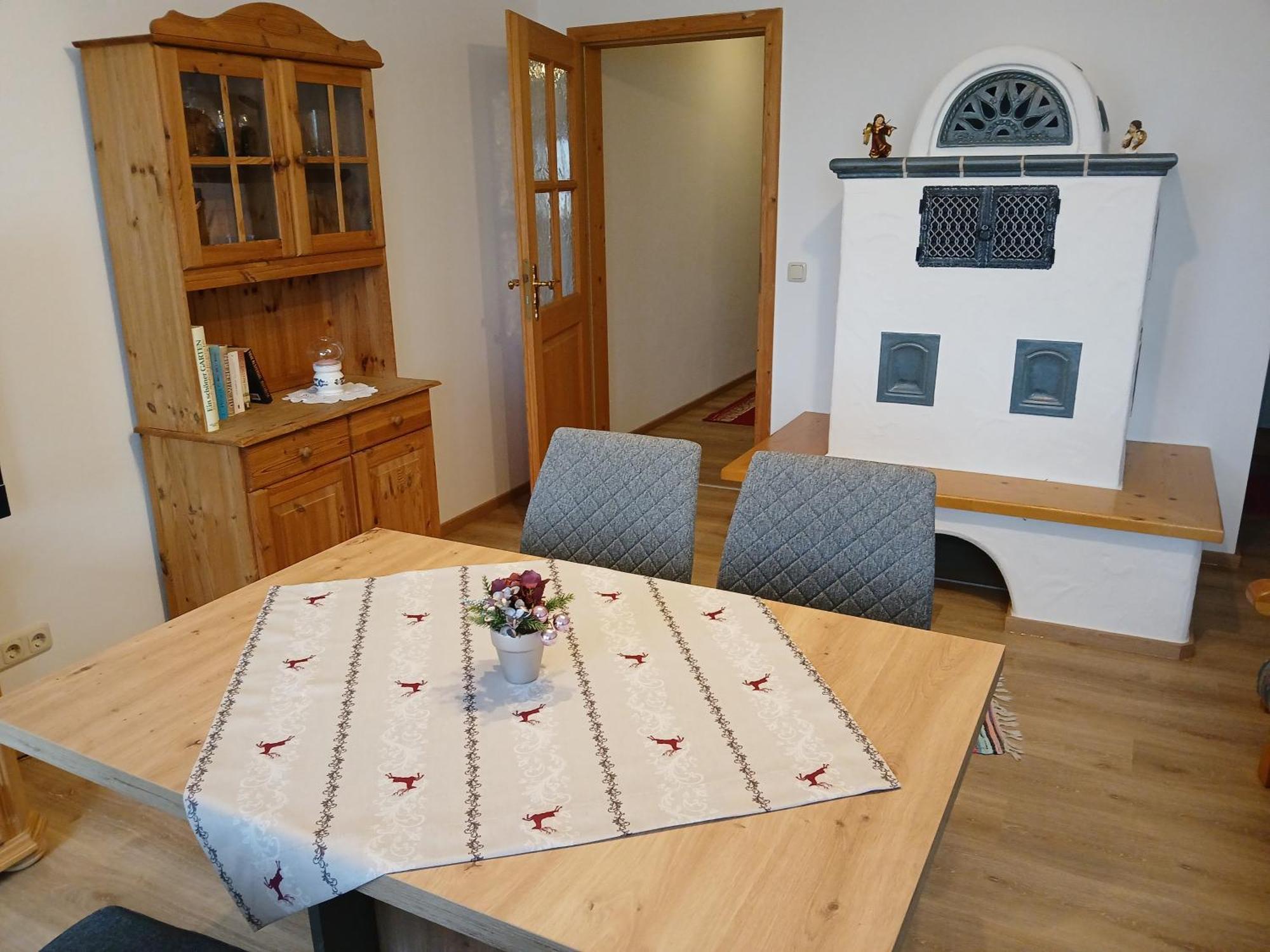 Gasthaus - Pension - Cafe Doerfl Kiefersfelden Bagian luar foto